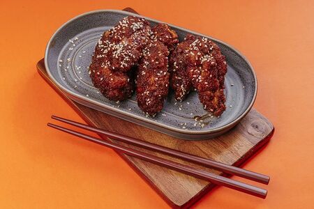 Хрустящие крылышки в соусе унаги