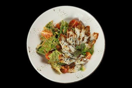 Жаренный Угорь с римским салатом