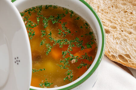 Мясной бульон с потрохами