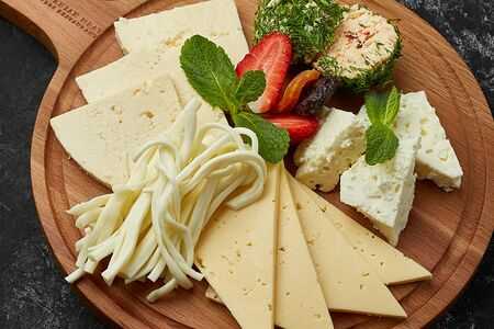 Армянская сырная тарелка