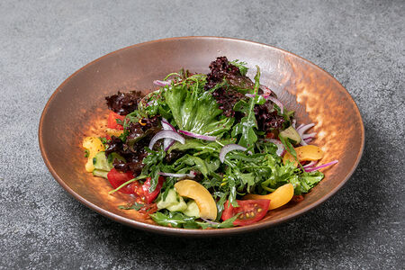 Салат с куриной печенью