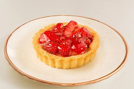 Тарталетка с клубникой