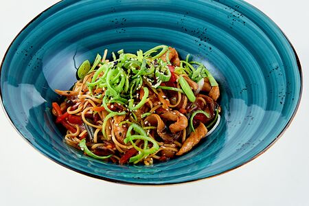 Вок с куриным филе