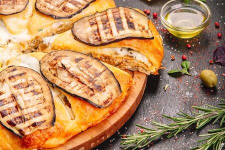 Четырёхэтажная пицца Баклажан