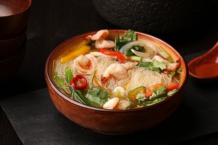 Вьетнамский суп фо с креветками