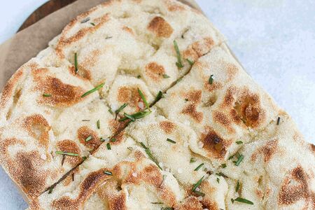 Фокачча с солью и розмарином