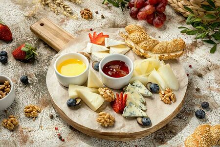 Ассорти из сыров