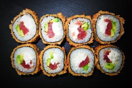 Ролл тунец темпура