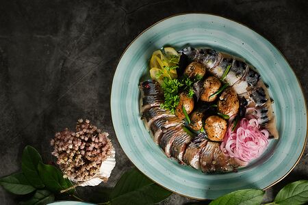 Атлантическое ассорти с мини-картофелем