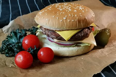 Бургер Сырный