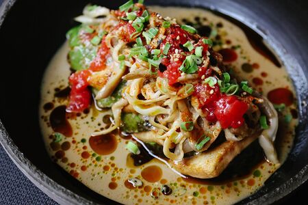 Гриль-авокадо, вешенки, тофу