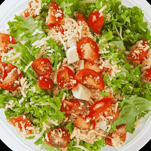 Салат цезарь с курицей