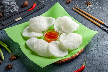 Креветочные чипсы