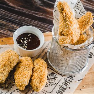 Крылья куриные фри с соусом барбекю