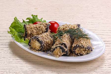 Рулет из баклажанов