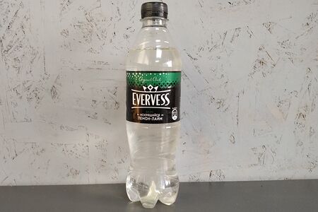 Газированный напиток Evervess лимон-лайм