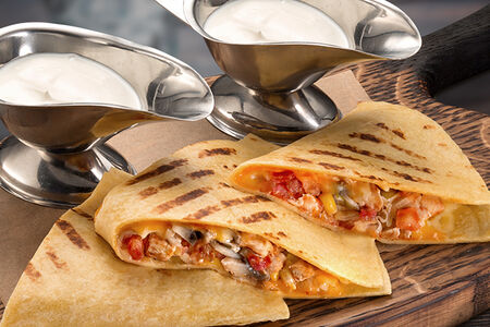 Кесадилья с курицей