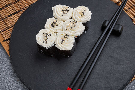 Ролл сливочный с огурцом