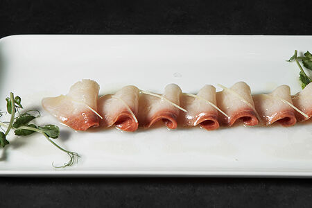 Тирадито из лакедры