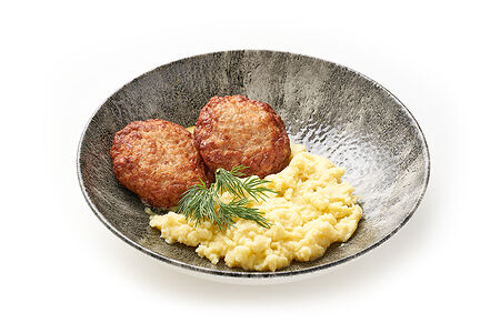 Котлетки из индейки с картофельным пюре