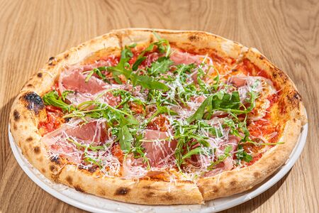 Пицца Парма с руколой