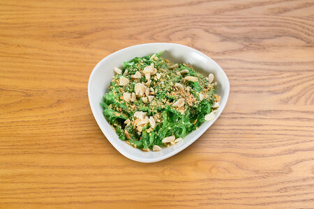 Чука с ореховым соусом