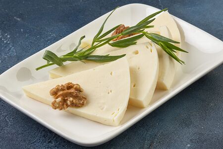 Сыр сулугуни копченый