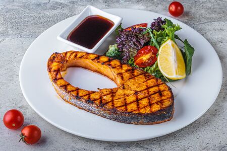 Семга на гриле