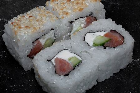 Ролл Сакура