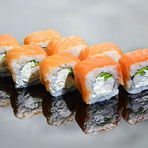 Фирменный ролл Филадельфия с креветкой