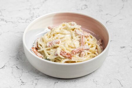 Спагетти Карбонара с ветчиной