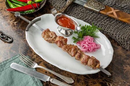 Свинoй классический шашлык