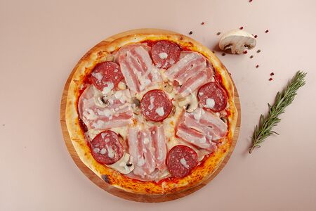 Пицца Мясное трио