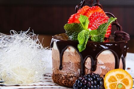 Три шоколада