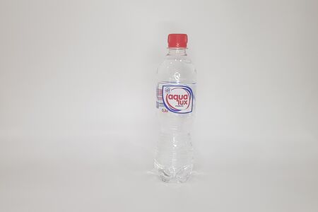 Вода АкваЛюкс