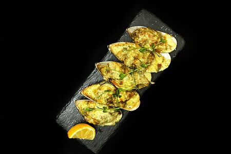 Мидии запечённые