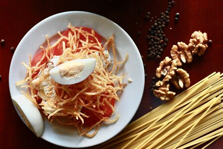 Гнездо глухаря с курицей и фри пай