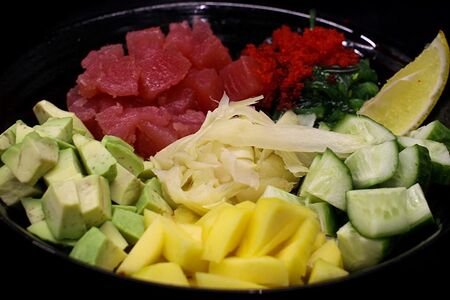 Поке с тунцом