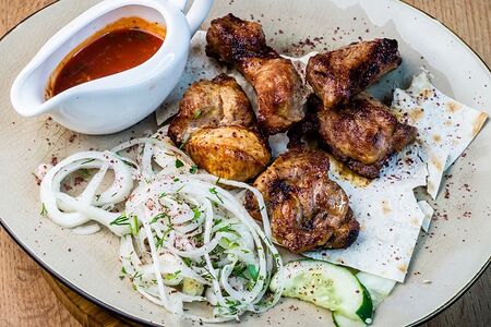 Шашлык из cвинoй шейки