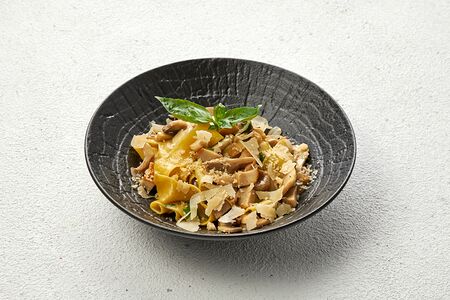 Паппарделле с белыми грибами