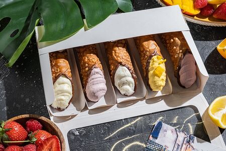 Набор пирожных канноли Маленькая Сицилия