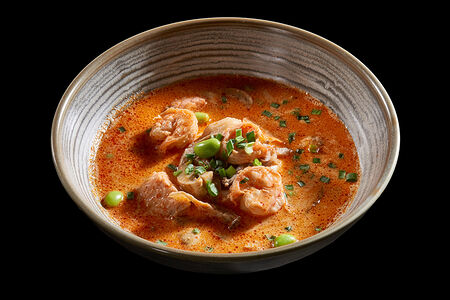 Суп Том ям с тигровой креветкой