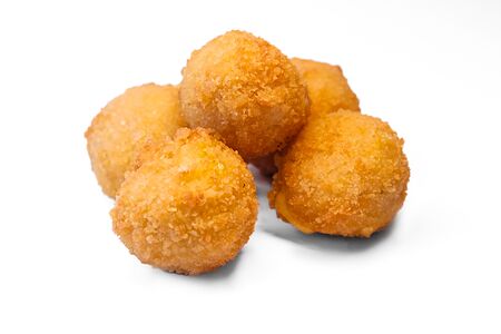 Сырные шарики с халапеньо