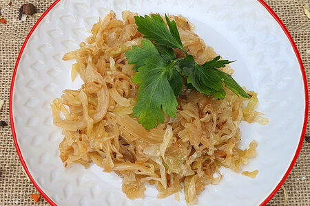 Капуста тушеная