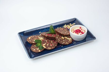 Шоколадная колбаса