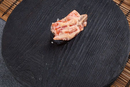 Суши острые с лососем