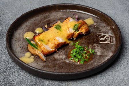 Стейк из индейки с медово-имбирным соусом