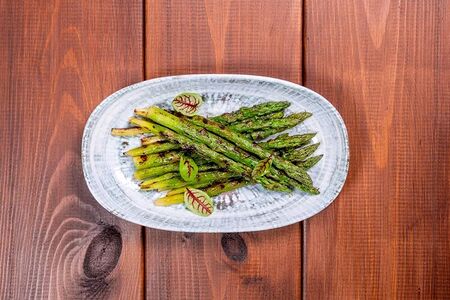 Спаржа гриль