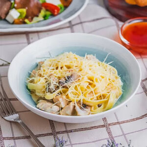 Паста Альфредо с курицей