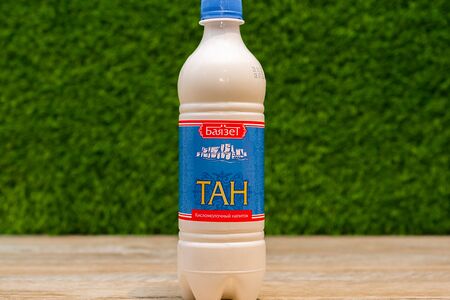 Напиток кисломолочный Тан